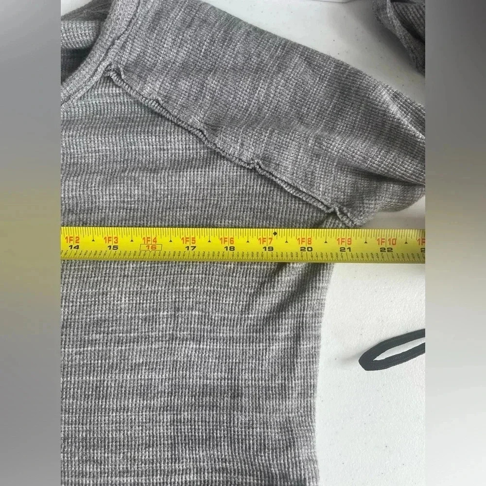 Free People Coastline Thermal Henley Peplum Top Gray Marled 0019 - Picture 5 of 8